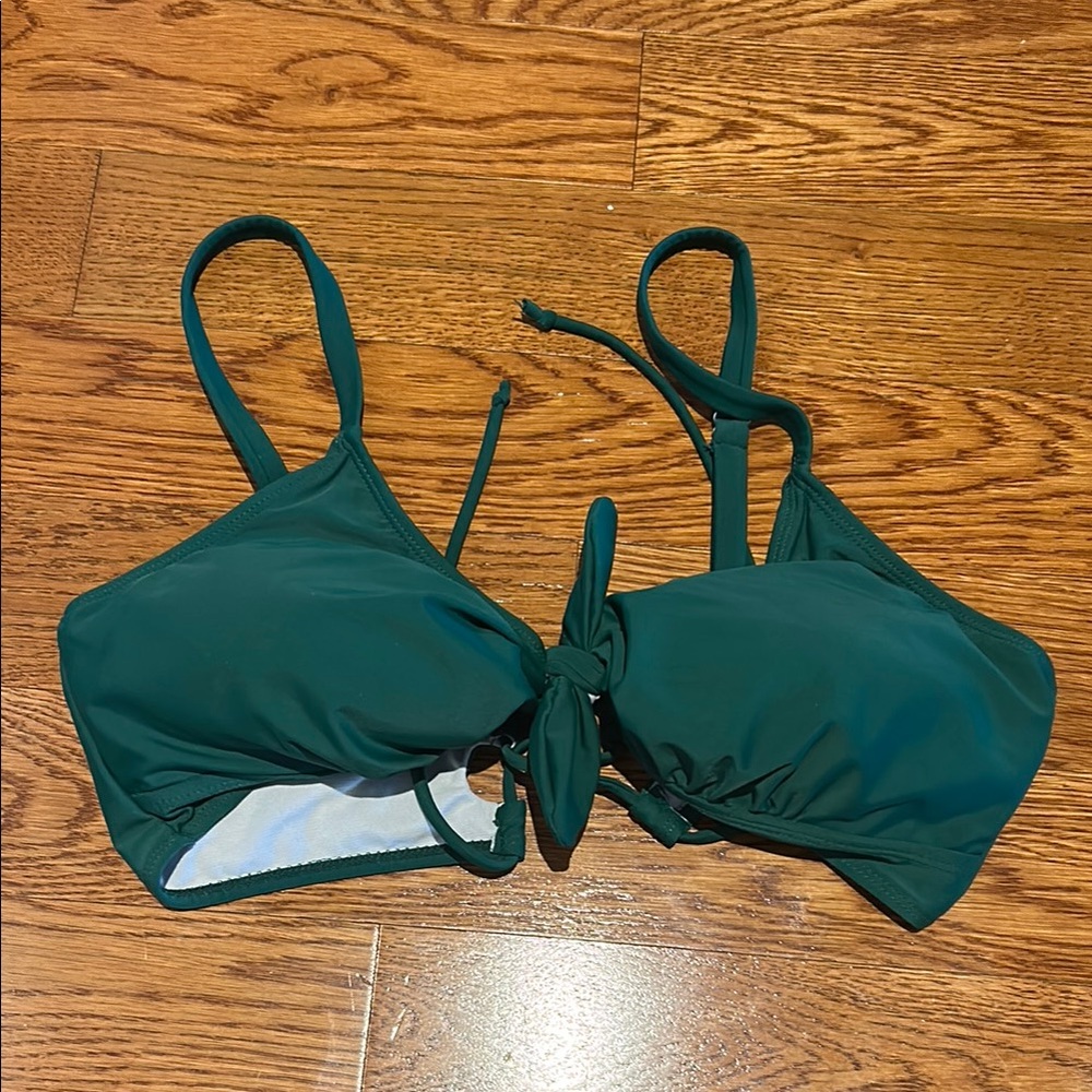 NWOT Green Bikini Top size L-DD